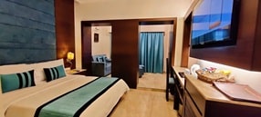 Superior Rooms at The Samilton Kolkata